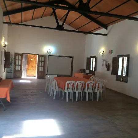 Hostel Centro De Ocio Alua De Andalucia *